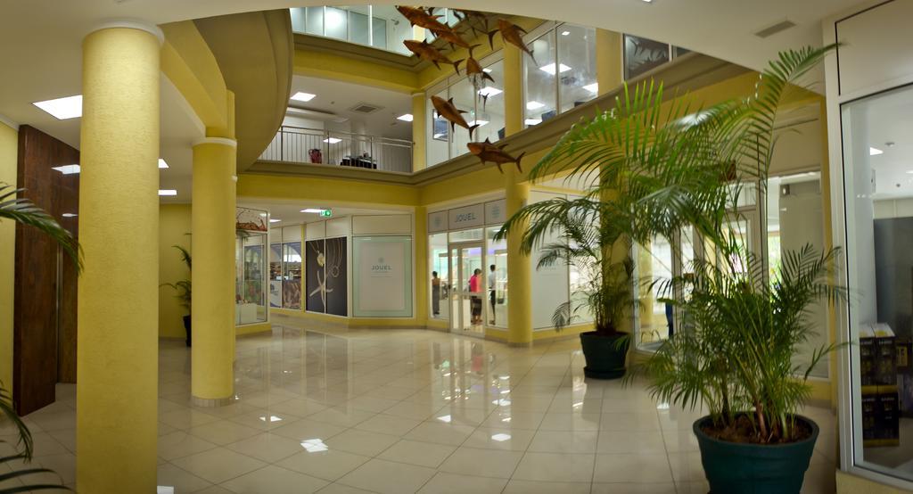 The Quadrant Luxury Apartments Victoria Bagian luar foto