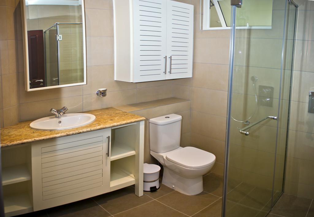 The Quadrant Luxury Apartments Victoria Bagian luar foto