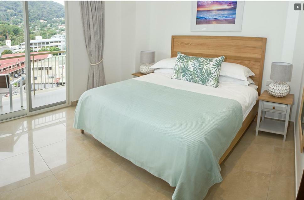 The Quadrant Luxury Apartments Victoria Bagian luar foto